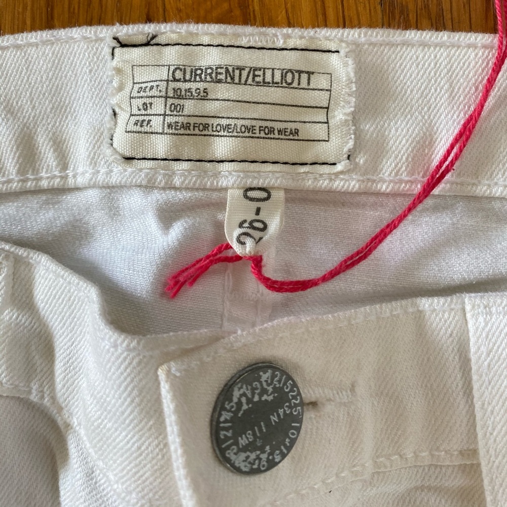 CURRENT/ELLIOTT white denim jeans